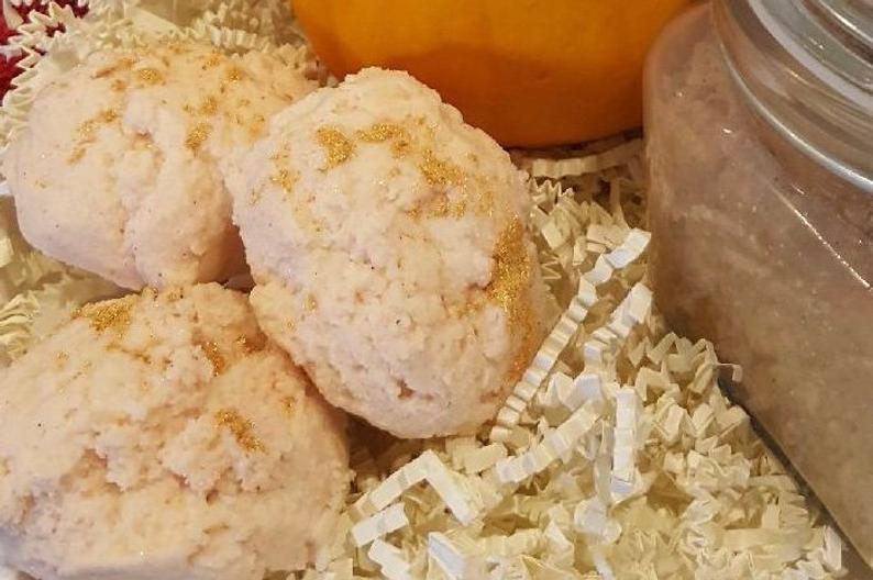 Pumpkin Spice Bubbling Bath Truffle